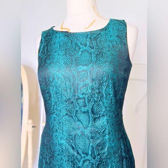 Peter Nygard Green Snakeprint Mini Dress - Picture 2 of 5